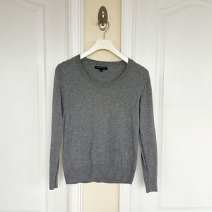 Banana Republic Women's Gray Crew Long Sleeves Sweatshirt Size XS